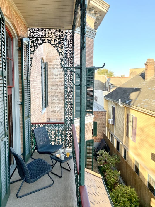LANAUX balcony vertical